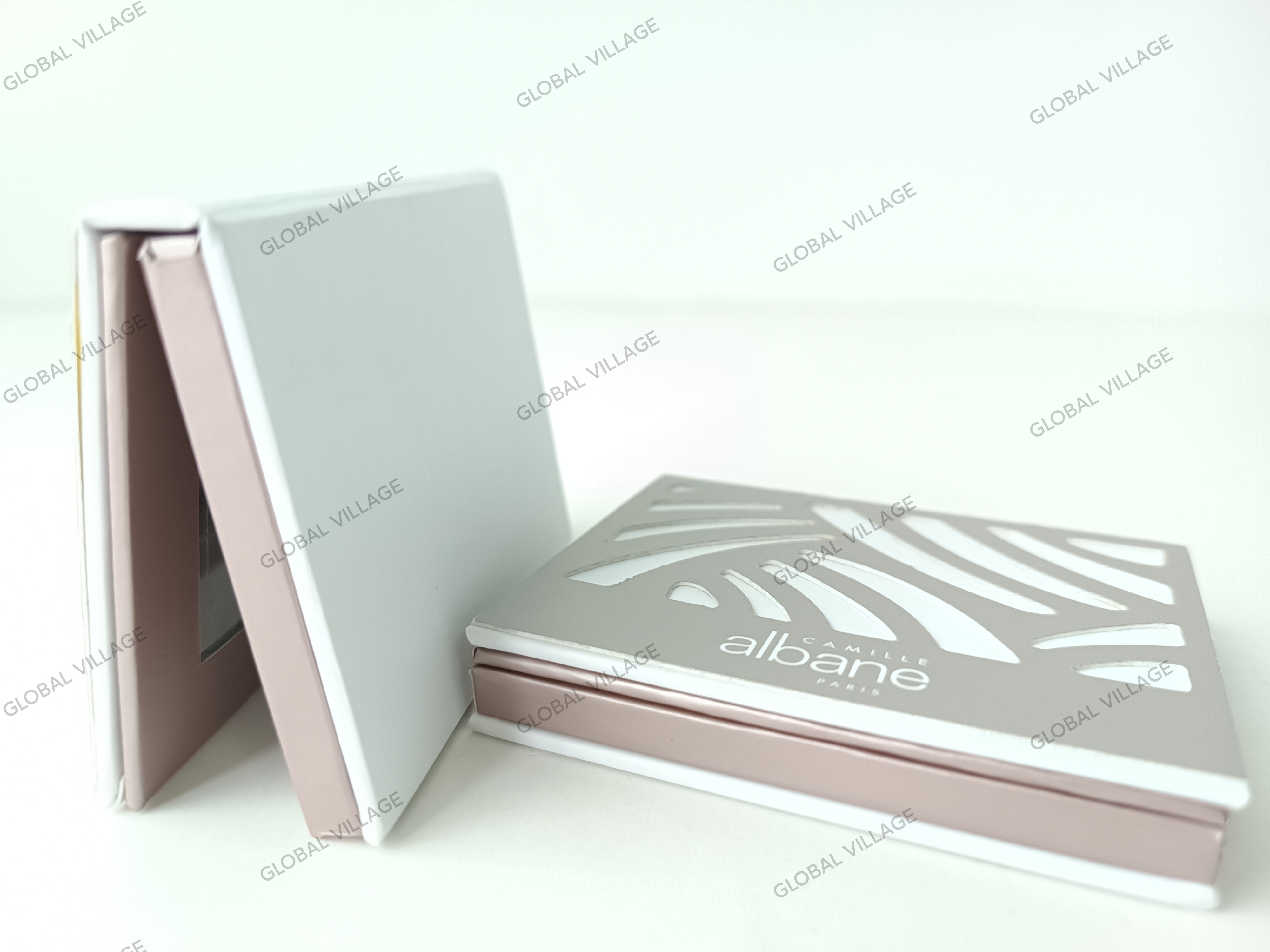 Triangle Empty Eyeshadow Palette 3 Pans CMYK Printing With Mirror