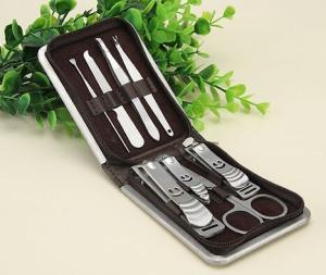 China 8 in 1 manicure tools kit factory