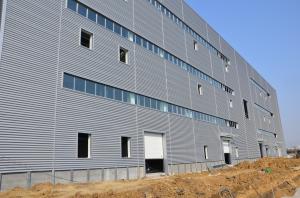 China Custom PEB Steel Structure Building For Furniture And Sanitary Warehouse factory
