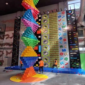 China PVC Plastic Rock Climbing Wall Multicolor For Indoor Play Center on sale