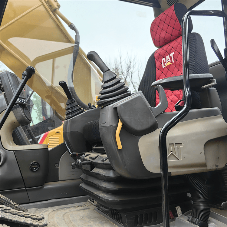 Original Japan 23 Ton Used Excavator CAT 323 CAT323DL in Shanghai 2017 Production
