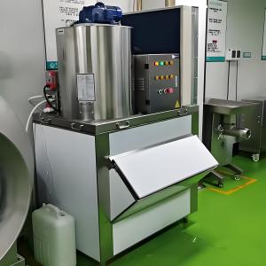 China 15kw Stainless Steel Tube Ice Machine Heavy Duty With 98% Solid Ice Rate factory