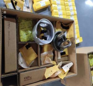 China 8P4735 Piston Ring 8P-4735 Sleves 1352350 Engine 135-2350 Piston Set 2742648 Cylinder Liner 274-2648 factory