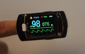 China Fingertip Pulse Oximeter Sensor With Rechargeable Li-Batteries factory