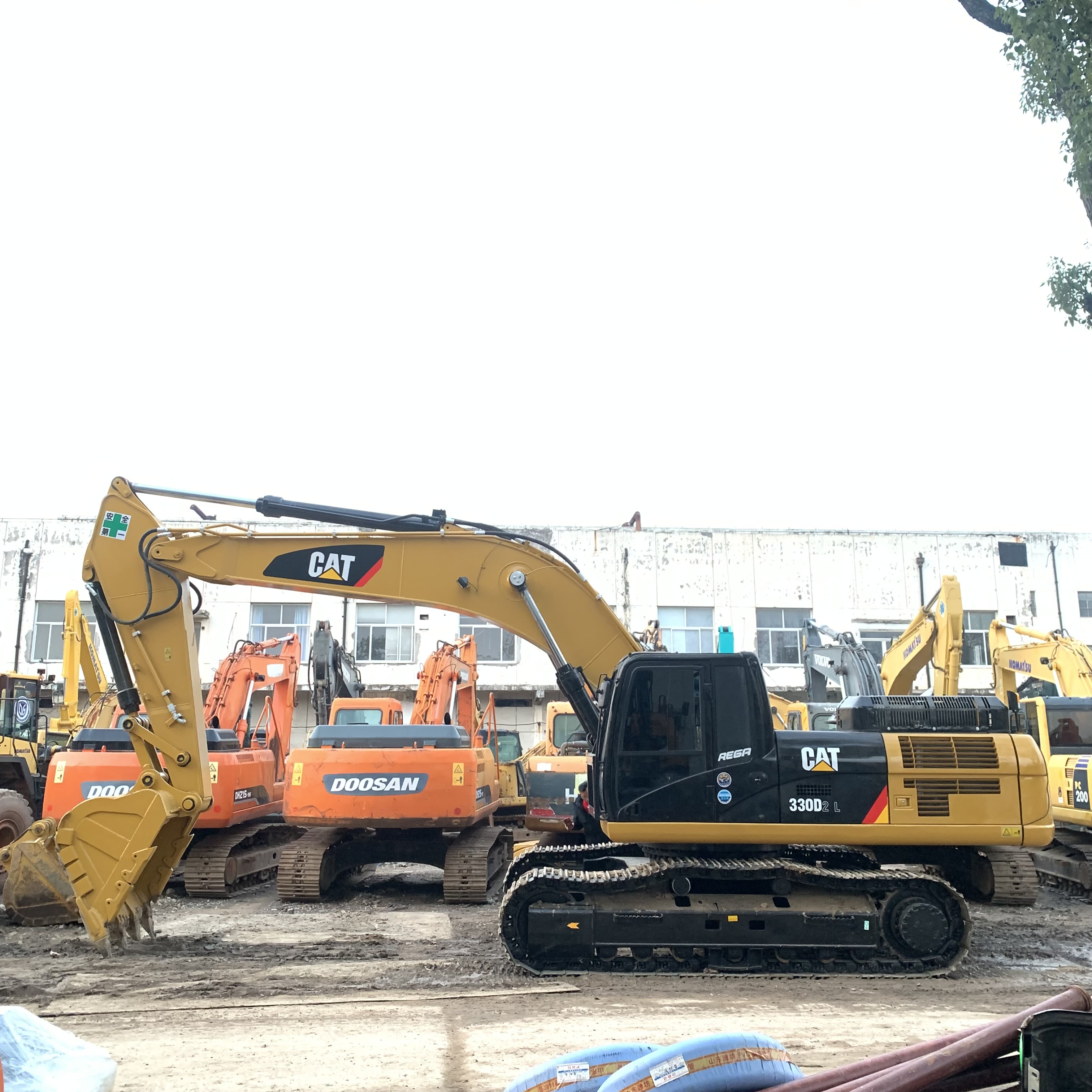 High Power Secondhand CAT330d CAT326 CAT320 Excavator in Original Color and Excellent