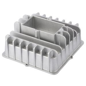 China Automotive Housing Zinc Die Casting Parts 1.2344 Cavity CNC Machining For Cooling Systems factory
