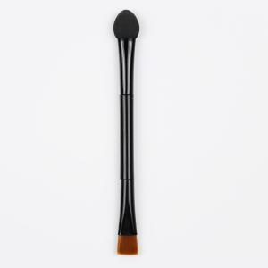 China Mini Makeup Kit Eyeshadow Makeup Brushes With One Sponge Head Plastic Handle factory