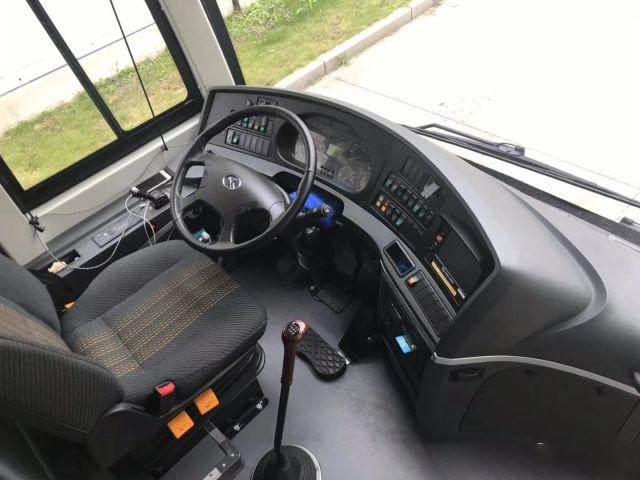 Kinglong Bus Luxury Coach Air Condition Used Sightseeing Parts For Luxury Buses XMQ6110 48 Seats