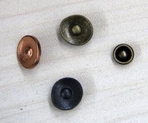 China Metal Rivet Custom Clothing Buttons Flat / Brass 3D For Garments factory