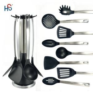 China Professional Chef Kitchen Cooking Utensils Set ISO9001 Attested Cookware Sets factory