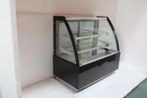 China Refrigerated Baking Cabinet Cake Display Cabinet With Lamp factory