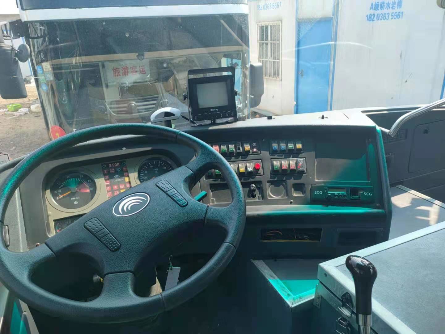 New Arrival 54 Seats 2012 Year Used Yutong Bus ZK6112D Front Engine LHD Driver Steering No Accident