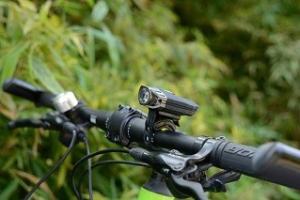 China 300lm USB Rechargeable Bike Headlight 80x30mm , 44mm Rechargeable LED Bicycle Lamp factory