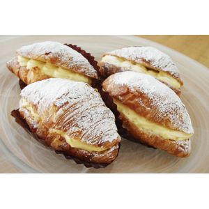 China Distilled Glycerol Monostearate E471 Emulsifier Powder factory