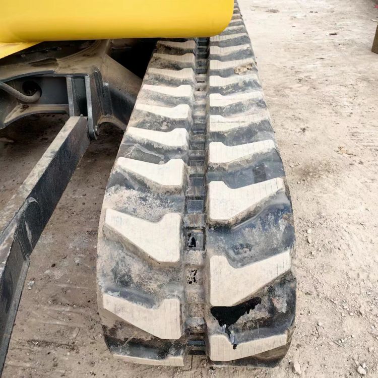 Year 2020 Original from Japan 5 Ton Mini Used Komatsu PC56 Crawler Excavator in Shanghai