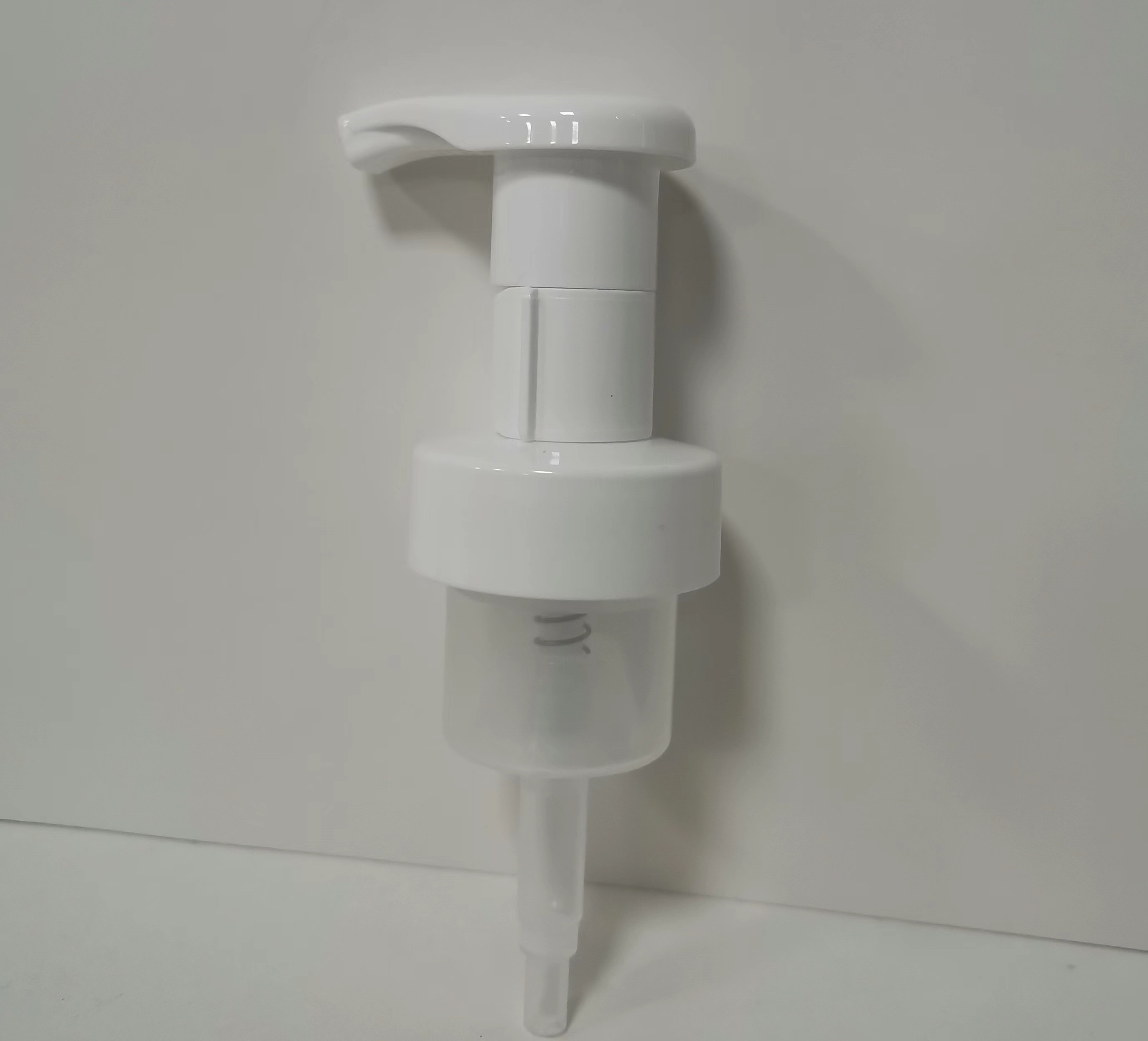 Bottle Foam Pump With Transparent Tube And Clip Lock - Customizable Design