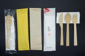 China Hotel Restaurant Bamboo Knives Forks And Spoons Set Long 168mm Natural Color factory