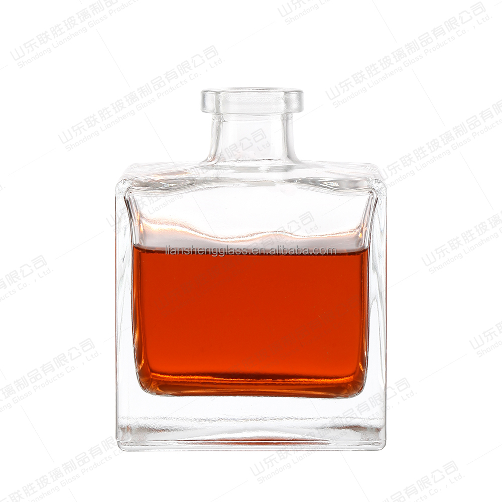 Body Material Glass Cube Square Bottle for Vodka 100ml 200ml 250ml 500ml 750ml 1000ml