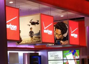 China High Resolution Billboard LED Display Wall IP65 , LED Wall Video Screens For Shopping Mall factory