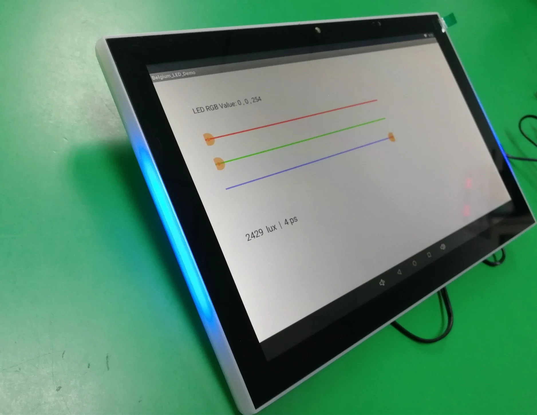 POE Android Touch Wall Mounted NFC Reader 10'' Tablet With LED Light For Time Attendance