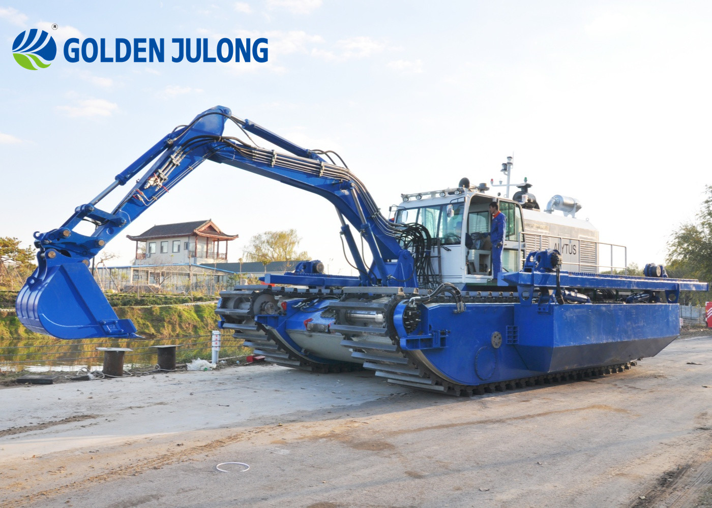 JLAME200 Customized Amphibious Dredger Wear Resistant Crawler Type