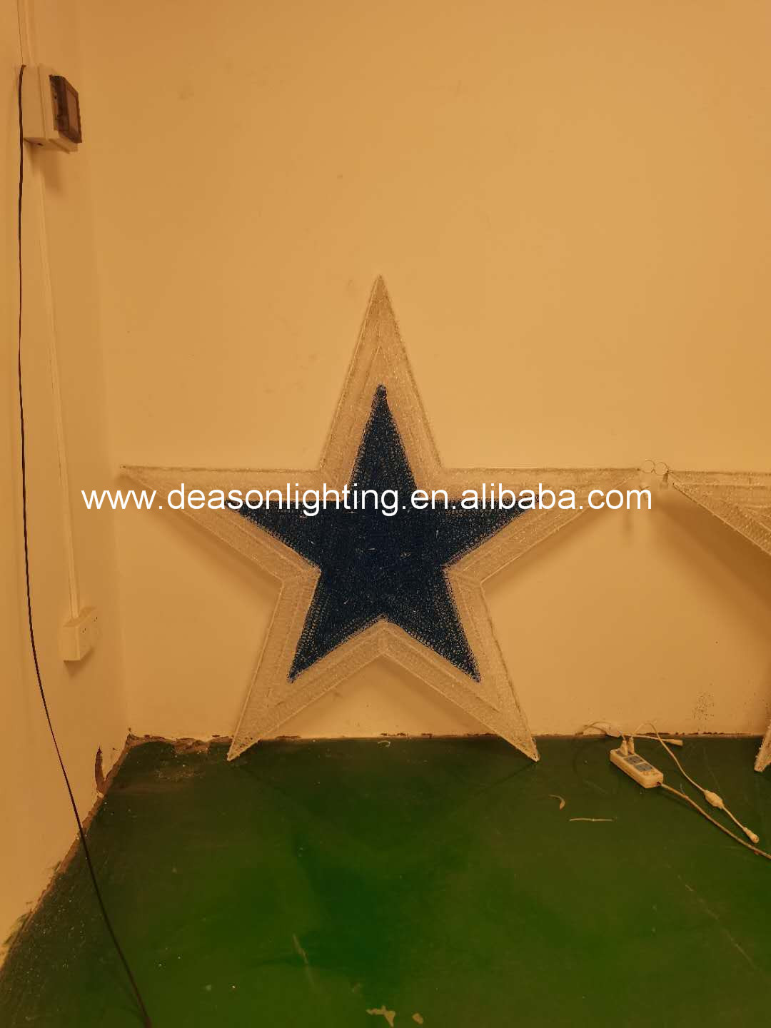 large lighted christmas star