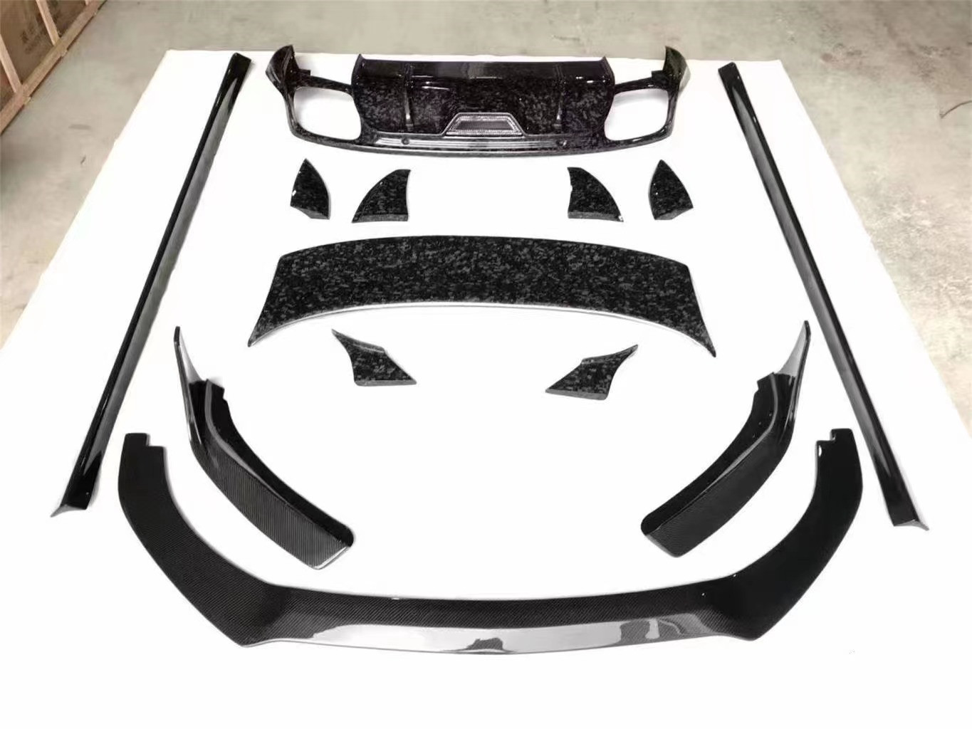 Auto Parts for Porsche Palamela 971 Carbon Fiber Body Kit Palamela 971 Upgraded SD Style Dry Carbon Fiber Body Kit Spoiler