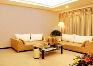 China White / Beige Home Decor Wallpape , Sofa Background Velvet Textured Wallpaper factory