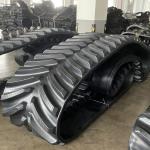 John Deere 8RX 18″ 24" Agricultural Rubber Track Positive Drive Front R571655