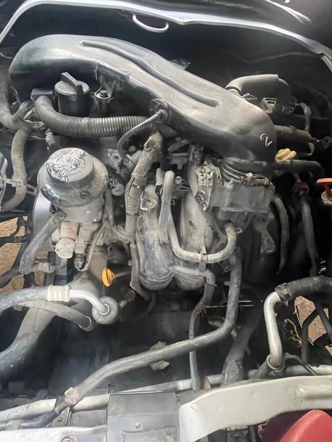 2015 Year 10 Seats Used Toyota Hiace Mini Bus With 2TR Engine Gasoline