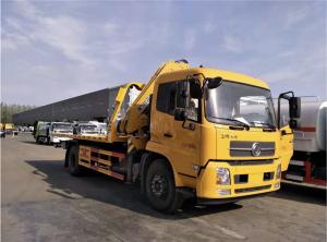 China Diesel Fueled Flatbed Wrecker Truck 8 Tons With Folding Crane factory