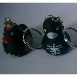 China Vampire Halloween Rubber Mini Duck Keychain Bloodsucker Design Promotional Gift on sale