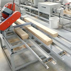 China Automatic Compressed Wood Chip Pallet Block Making Machine factory