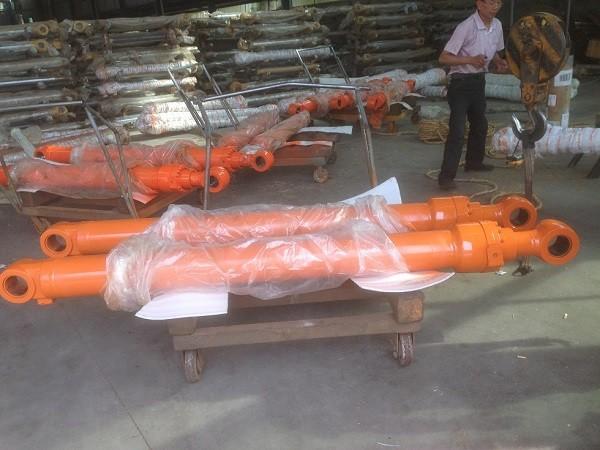 4628630 zx270-3 arm hydraulic cylinder Hitachi medium size hydraulic cylinder