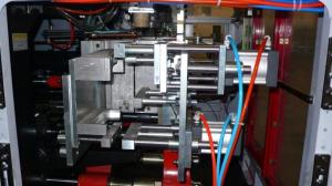 China Customized Extrusion Automatic Blow Moulding Machine For Palm Oil Bottle factory