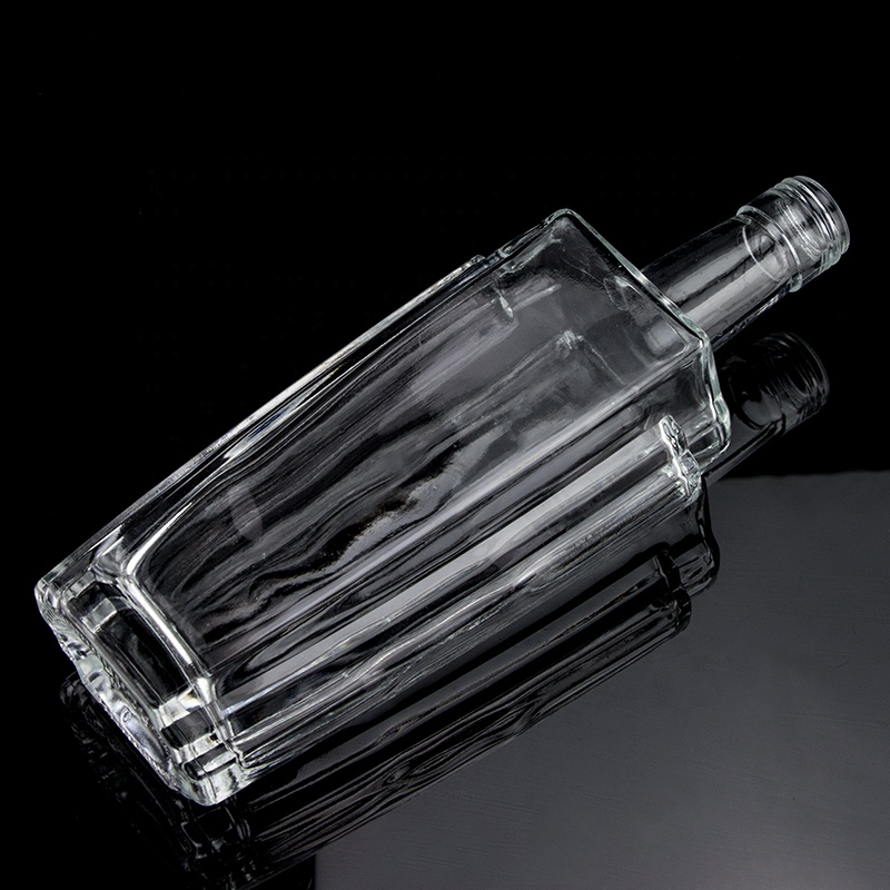 500ml 700ml 750ml Flint Glass Bottle for Champagne Gin Rum Transparent and Embossed