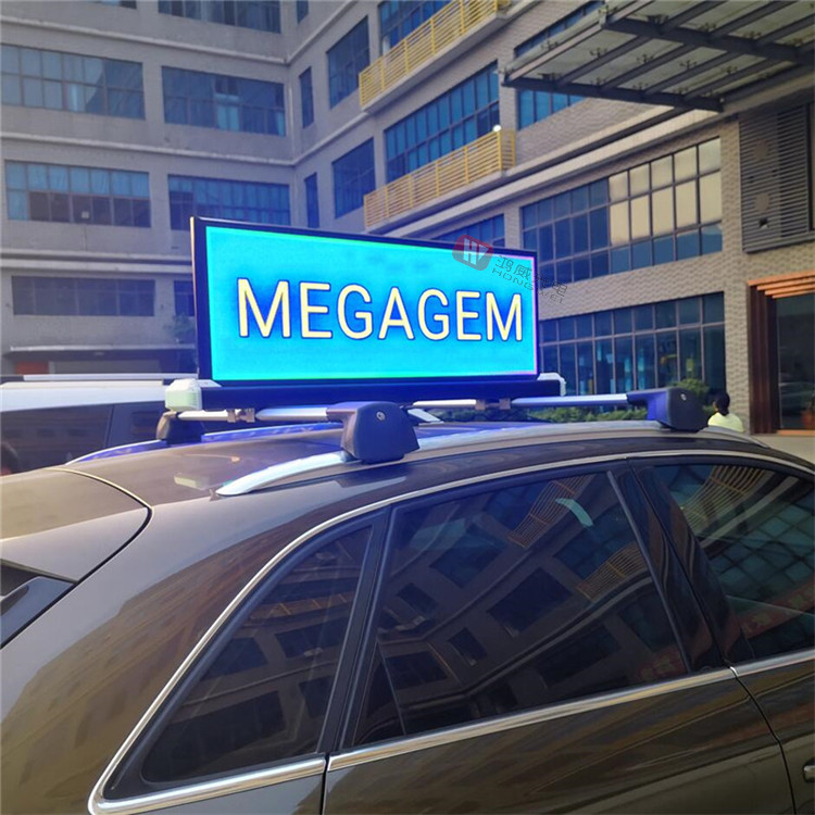 SMD1415 Outdoor P2.5 5000nits Taxi Top Led Screen 450W