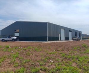China Q345 Steel Grade Industrial Steel Building with Optional Heat Insulation System factory