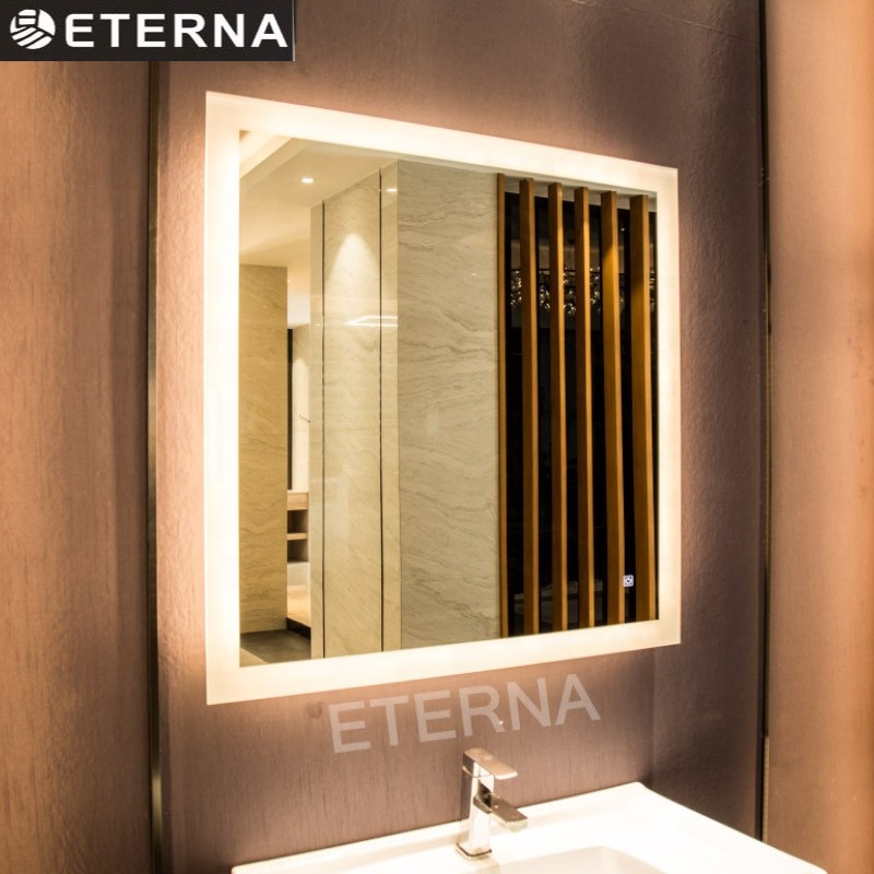 Hotel Bathroom Luxury LED Lit Up Mirror with Wall Mounted Installation and Equipped Light
