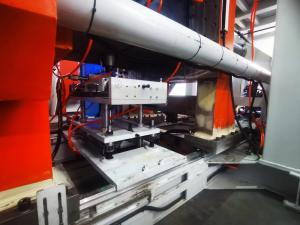 China Single Station 30l Automatic Bottle Blow Molding Machine 600 Bph Bottle Extrusion factory