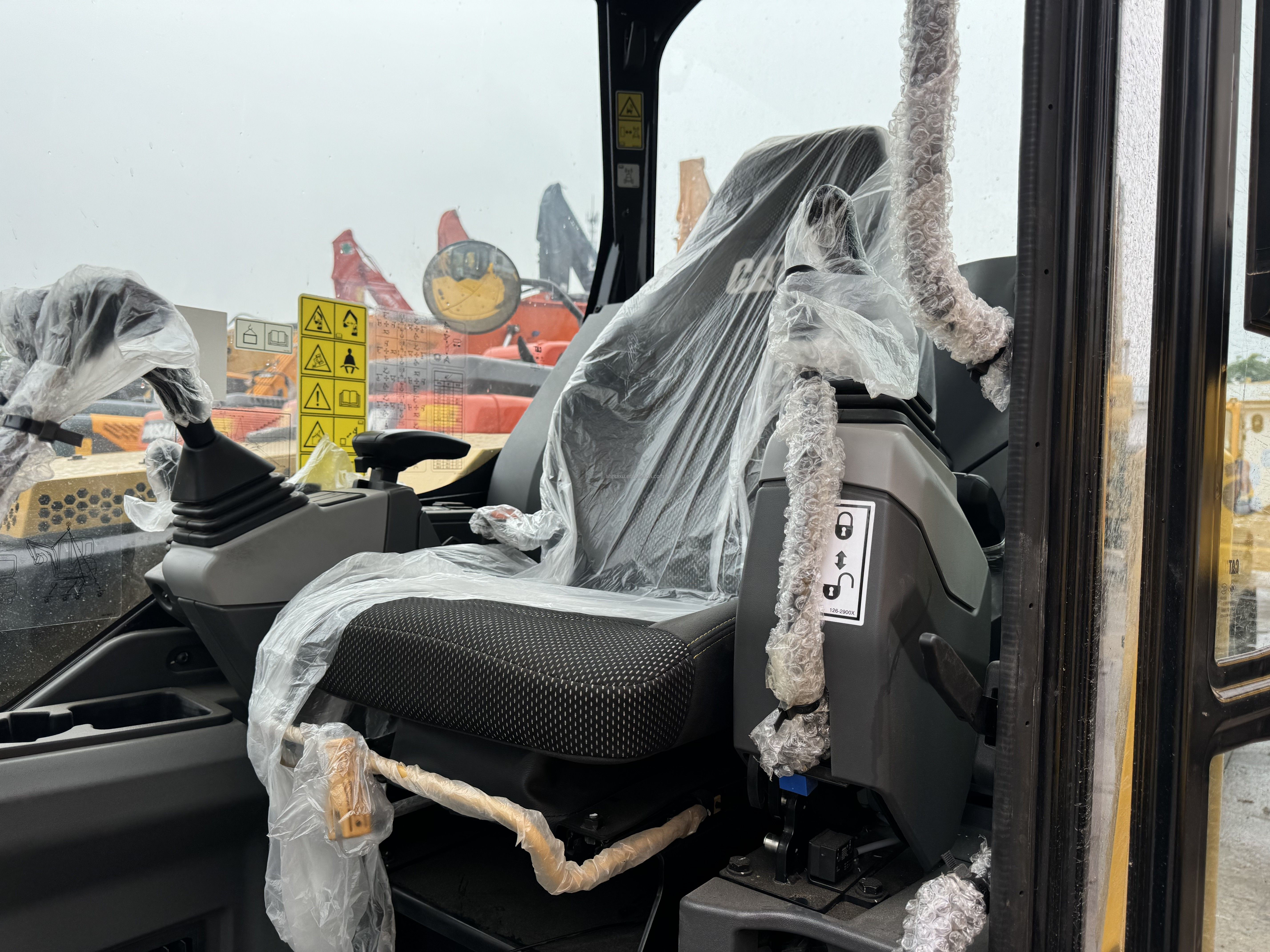 yellow color original paint used cat excavator cat306/secodn hand crawler excavator cat306 on sale