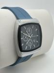 Stylish Quartz Wrist Watch with Luminous Leather Strap for Professionals