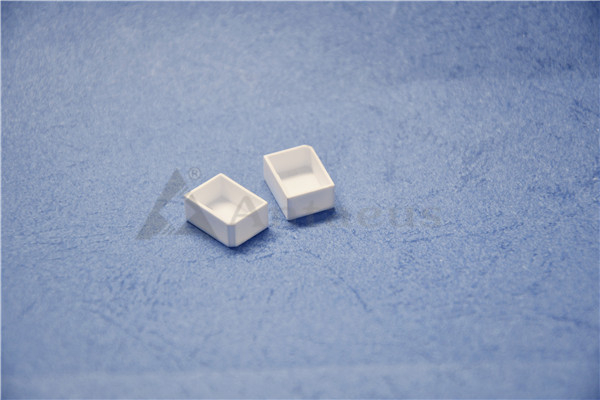 HVDC Relay Machining Alumina Ceramic 95% Alumina Based Ceramics