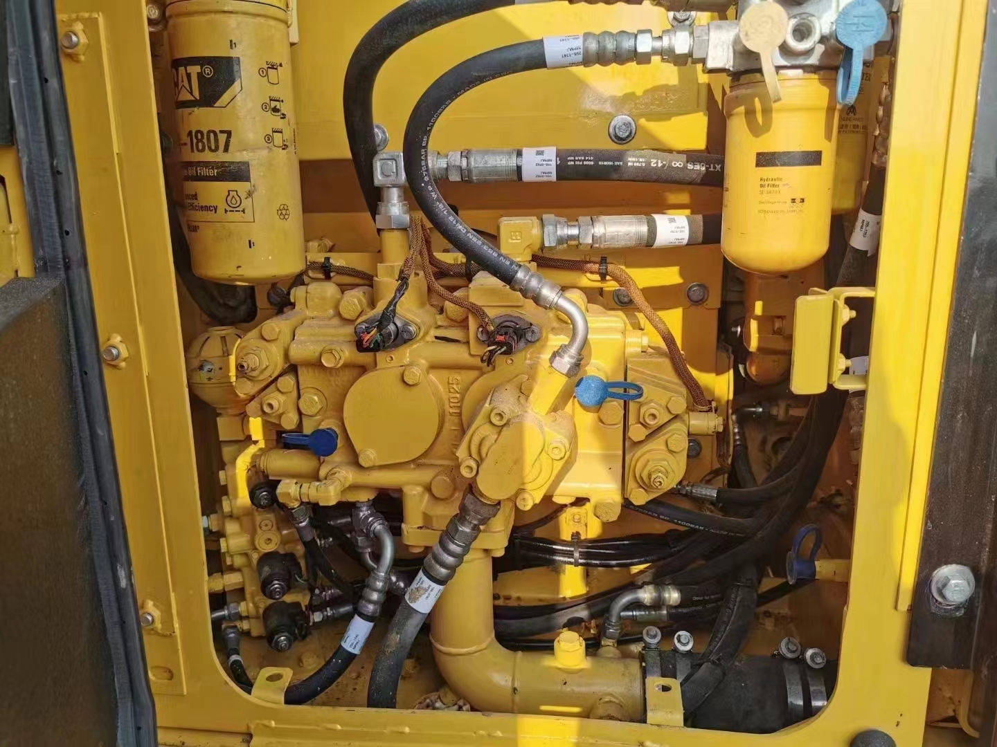 Original Cat312D 12 Ton Hydraulic Crawler Excavator with Hydraulic Cylinder and Valve