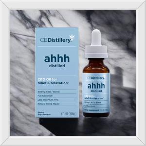 China CBD Liquids Paper Box With Dropped Bottle Packaging And Labels Printing Custom Logo factory