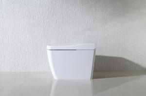China Bathroom Auto Wash Toilet Wind Temperature Adjusting With Body Sensor factory