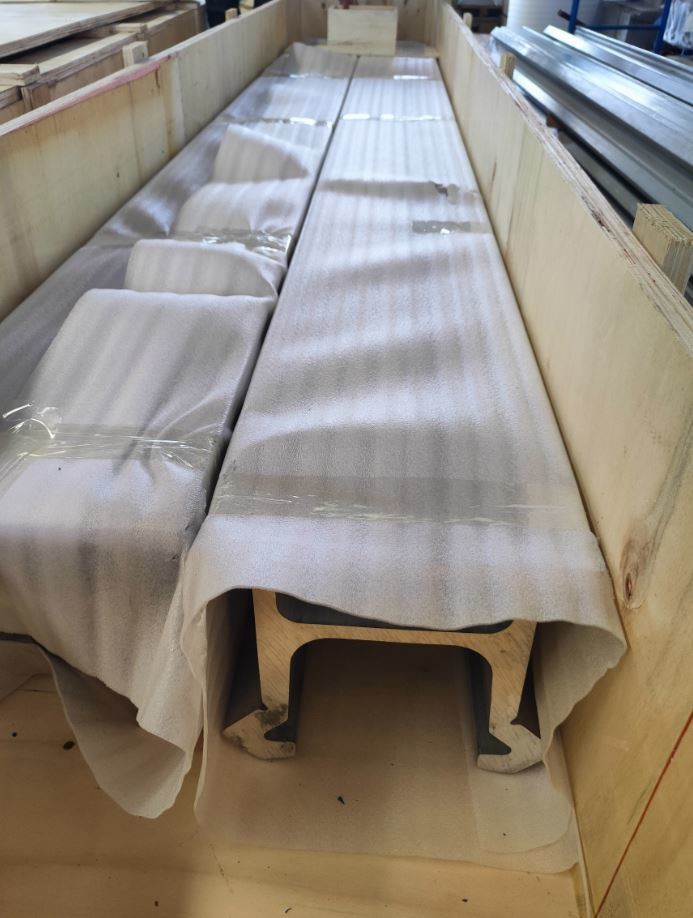 SIMBA H1354 BMH200 Aluminum Feed Beam Profiles Aluminium Extruded Profiles
