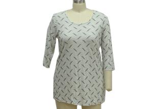 China Ripple Shape Jacquard Women'S 3 4 Sleeve T Shirts , Ladies Round Neck T Shirts factory