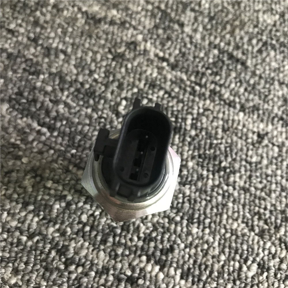 4436536 Hitachi ZAX200-6 Low Pressure Switch 42CP2-13 10B19CZ1 Excavator Parts