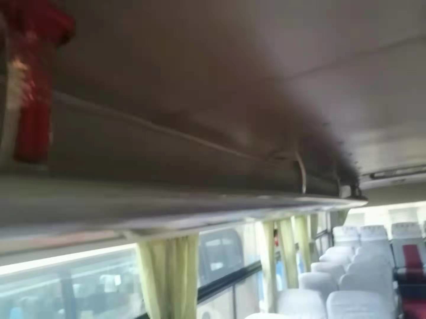 54 Seats 2010 Year Used Yutong Bus ZK6112D Diesel Front Engine LHD Driver Steering No Accident